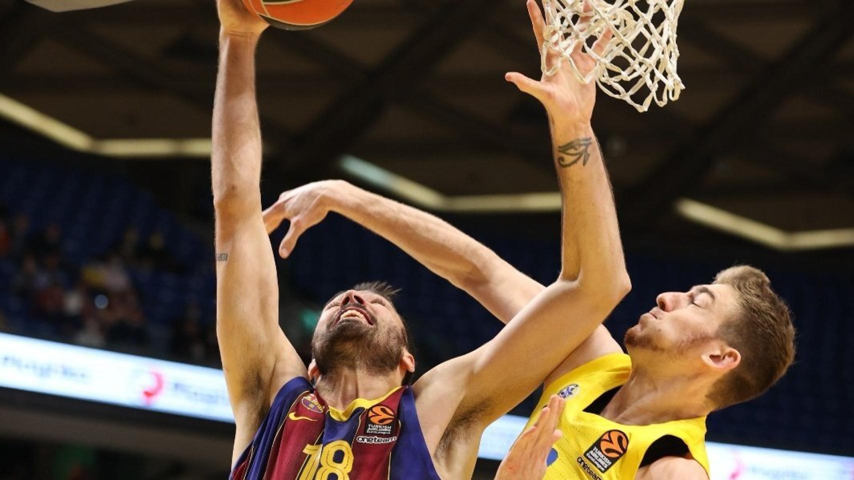 Oriola, durante el Maccabi Tel Aviv - FC Barcelona de Baloncesto de la Euroliga