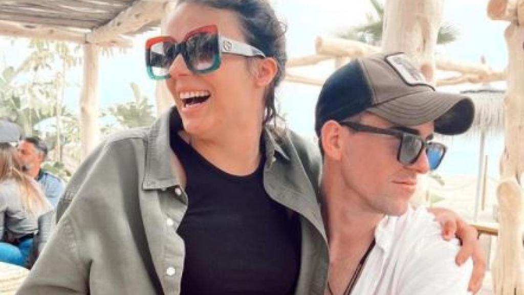 Zayra y su nueva pareja, Miki, en una imagen de sus redes sociales.