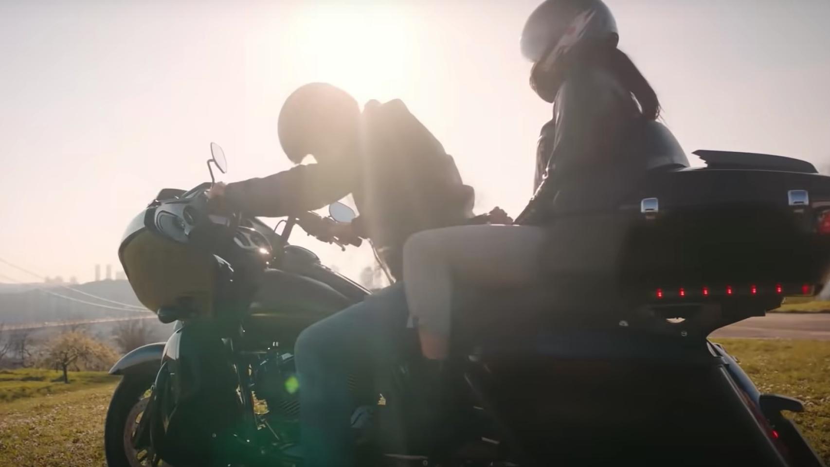 Avance en fotos del capítulo (böllum) 38 de 'Sen Cal Kapimi' ('Love is in the air')