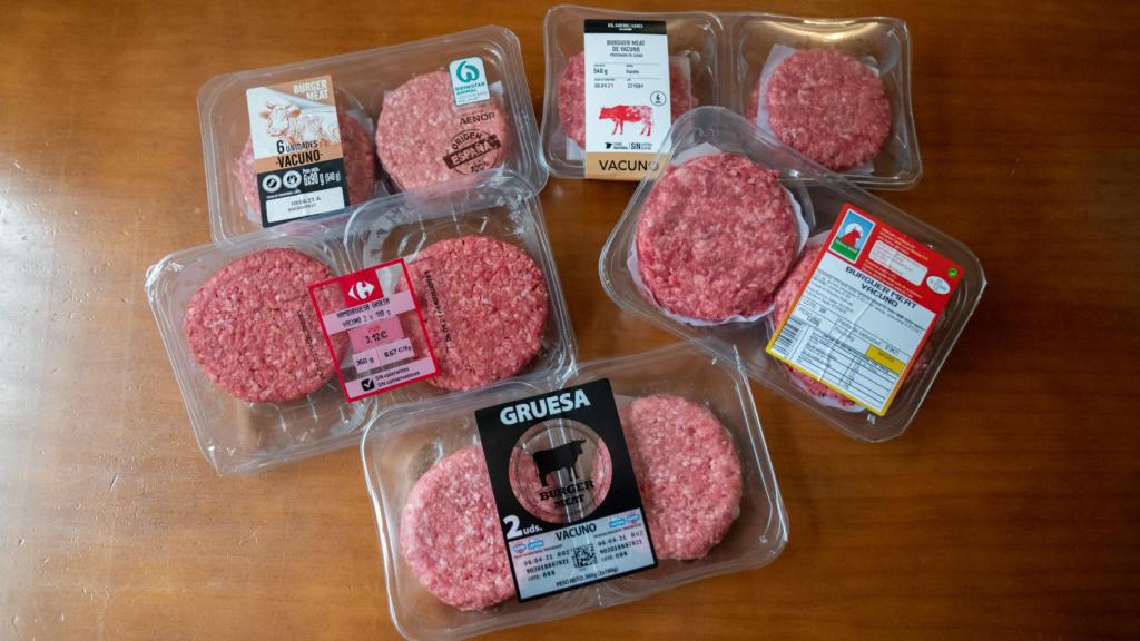 Las cinco hamburguesas de los supermercados testadas en la cata.