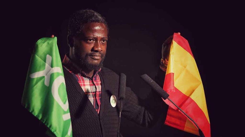 Bertrand Ndongo es de origen camerunés y fue asesor de Rocío Monasterio