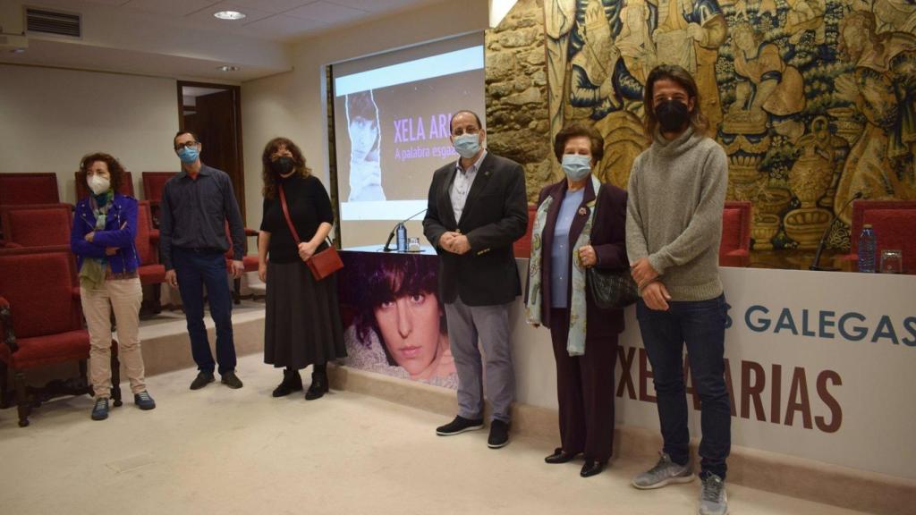 La Real Academia Galega presenta una serie documental sobre la vida y la trayectoria de Xela Arias.