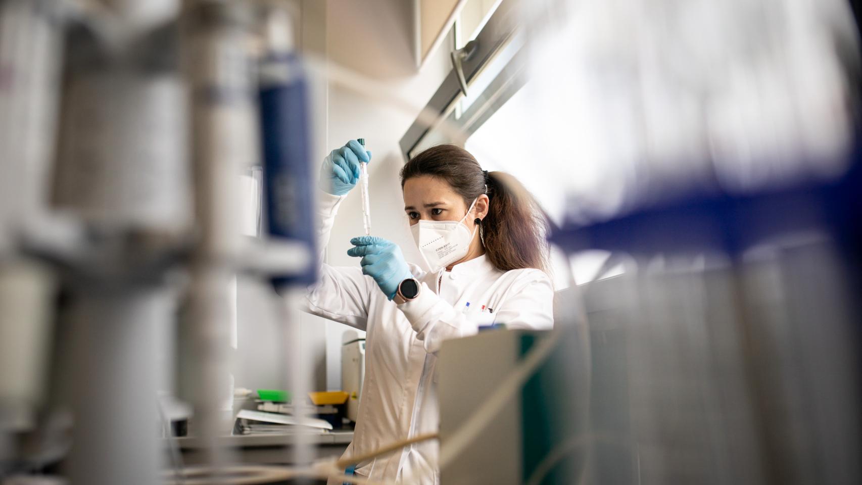 Los ‘Sherlock Holmes’ de las aguas residuales de Madrid: así saben 7 días antes el Covid que habrá