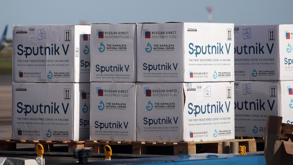 Cajas con dosis de la vacuna Sputnik V contra la Covid-19.