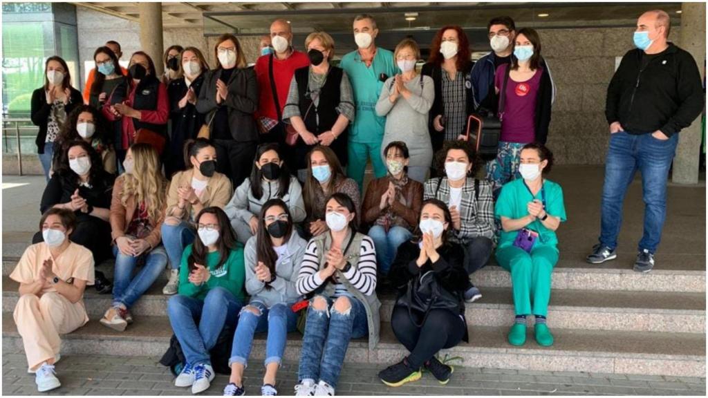 Sanitarios de la UCI del CHUS.