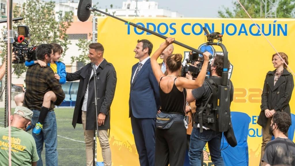 Joaquín, durante el rodaje de una escena de la película 'Heroes de barrio'