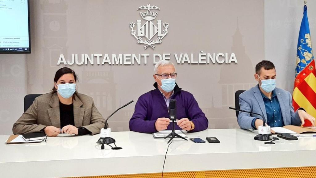 Sandra Gómez, Joan Ribó y Sergi Campillo. EE