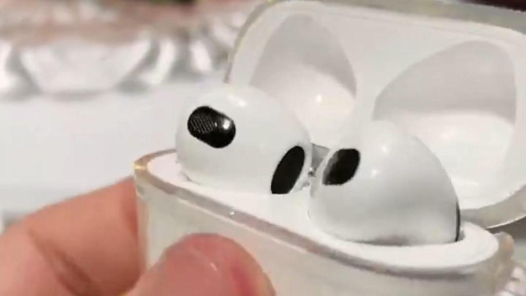 Copia del supuesto diseño de los AirPods 3.