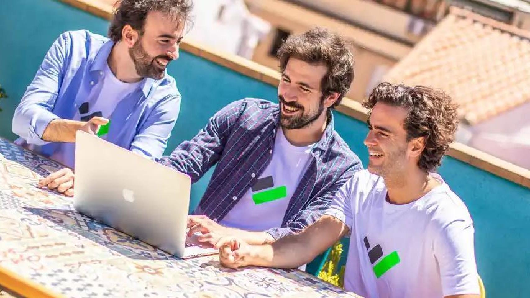 Joaquín, Álvaro y Quique, fundadores de la aplicación Taxdown.