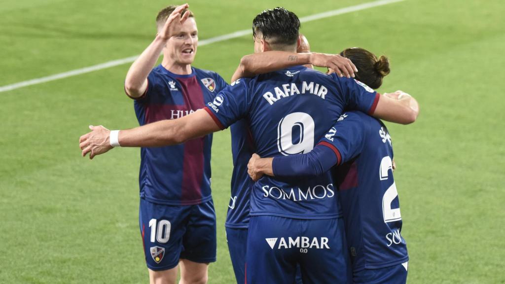 El Huesca celebra un tanto