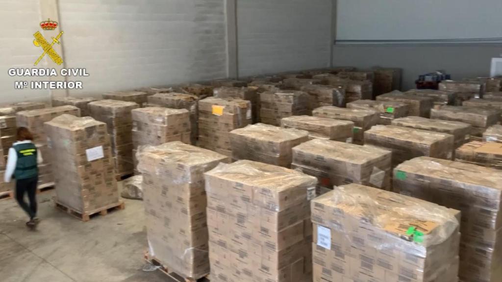 Los alimentos intervenidos a una asociación de A Coruña.