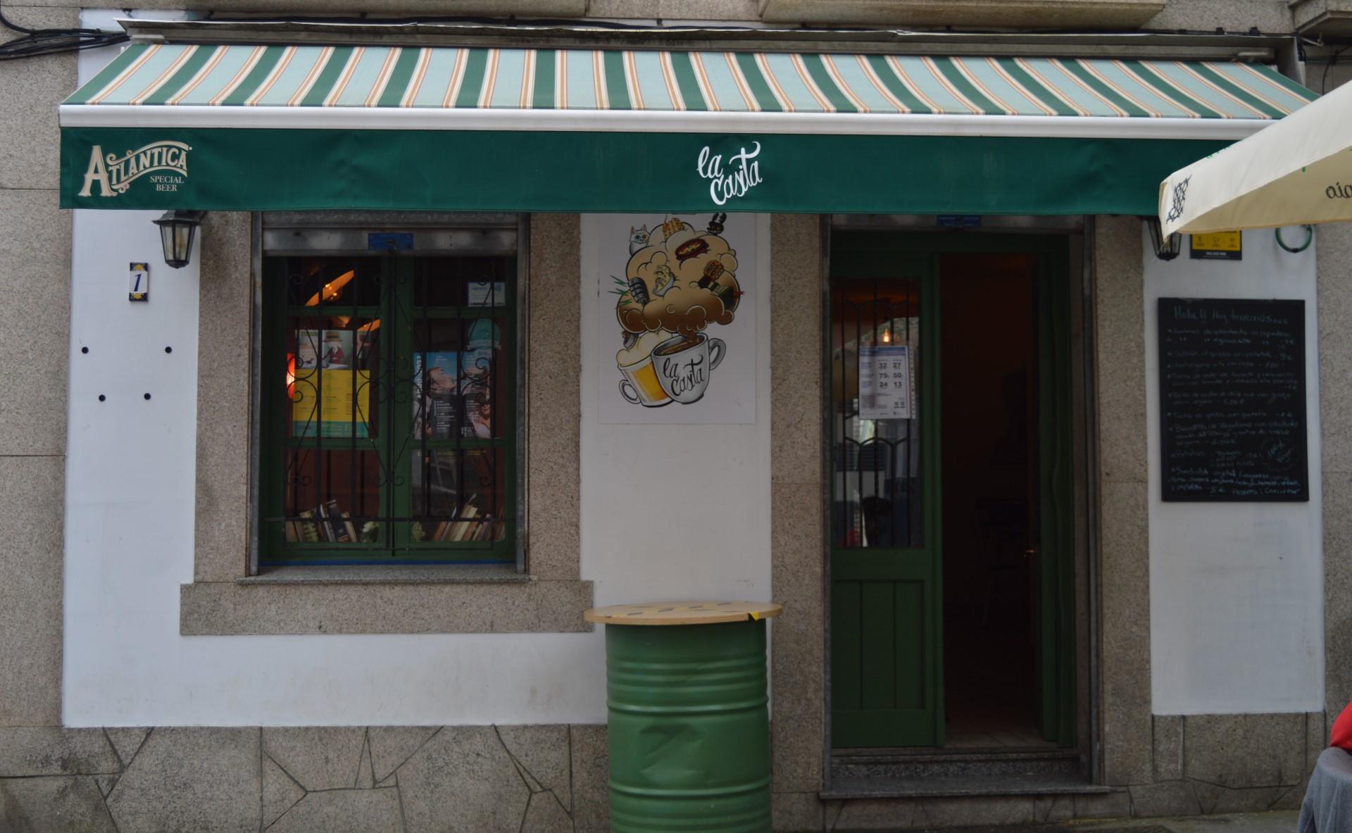 Exterior de La Casita Vegg&Beer, en el barrio ferrolano de Canido.