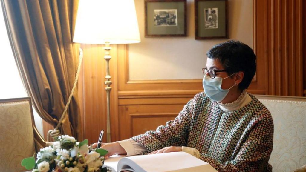 Arancha González Laya,  ministra de Asuntos Exteriores, en su viaje a Letonia la pasada semana.