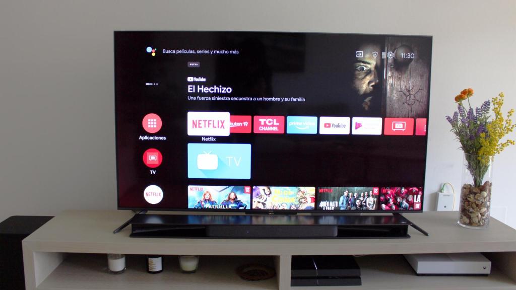 Android TV en el televisor TCL C71.