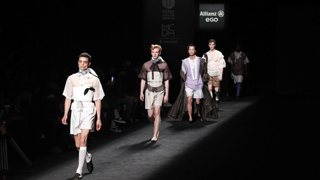 Sergio Villasante presentó una colección que nació como TFM en Ego.
