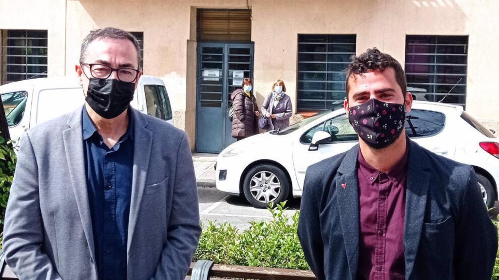 Paco de la Rosa (i), secretario general de CCOO CLM, junto a Javier Morales (d), su homólogo en Guadalajara