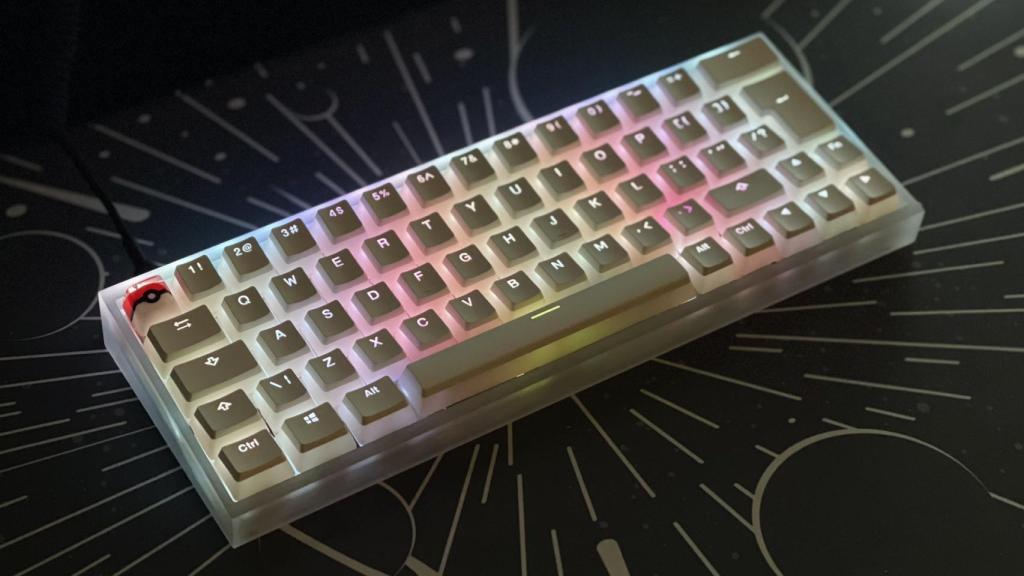 Un teclado Tofu montado por @JoseJacas.