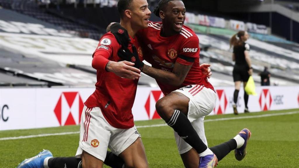 McDominay celebra su gol con el Manchester United