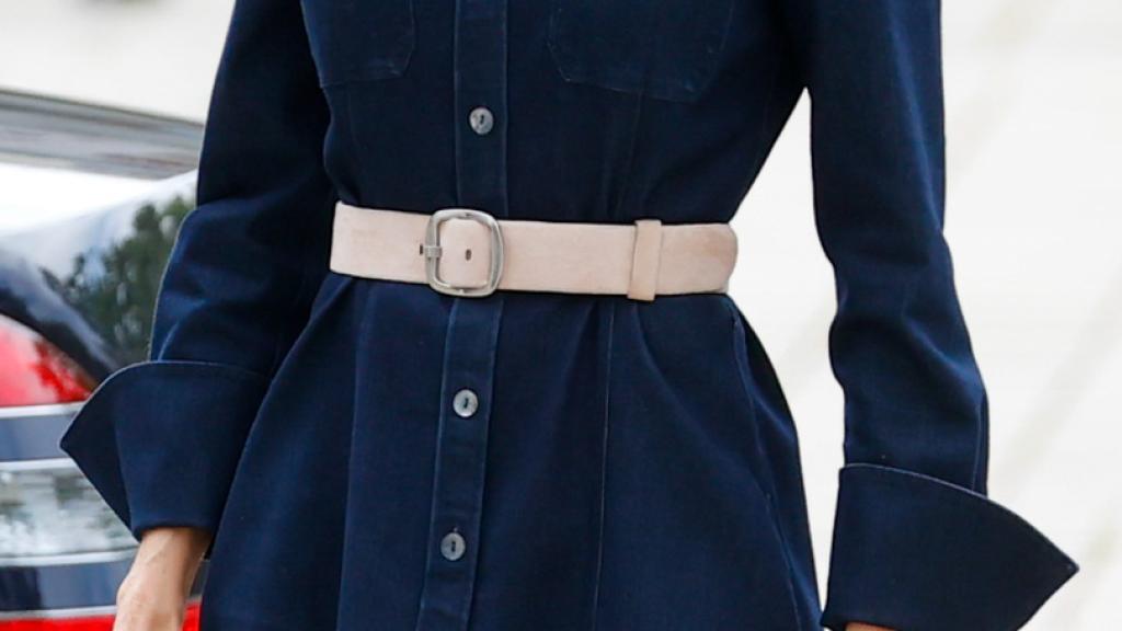 El cinturón que ha lucido Letizia con su 'denim' de este viernes.