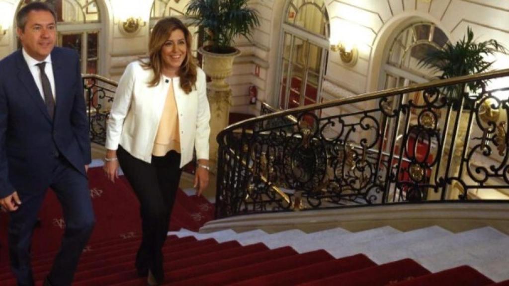 La secretaria general del PSOE andaluz, Susana Díaz, y el alcalde de Sevilla, Juan Espadas.