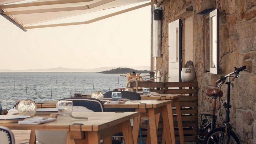 O Loxe Mareiro (Carril): la sencillez que se hizo excelencia a orillas de la ría de Arousa