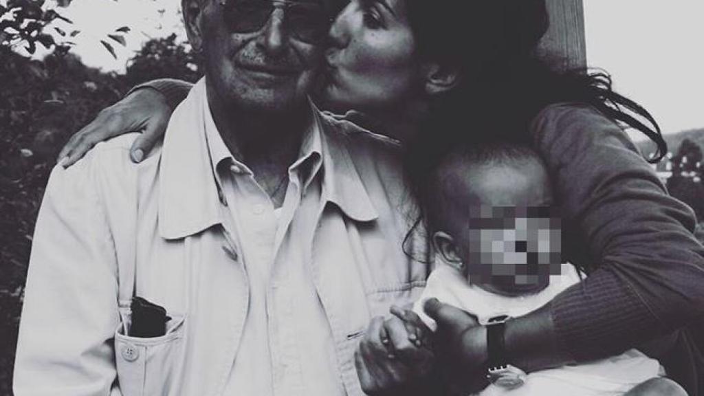 Rocío Monasterio y su padre, Antonio.