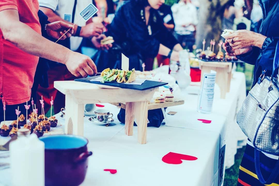 Imagen promocional de Conecta.