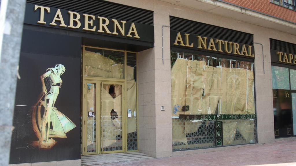 La taberna Al Natural cerrada tras apenas año y medio de actividad.