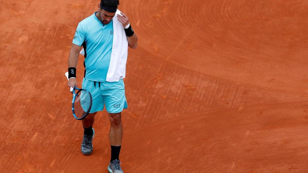 Fabio Fognini, cabizbajo durante un partido en tierra batida