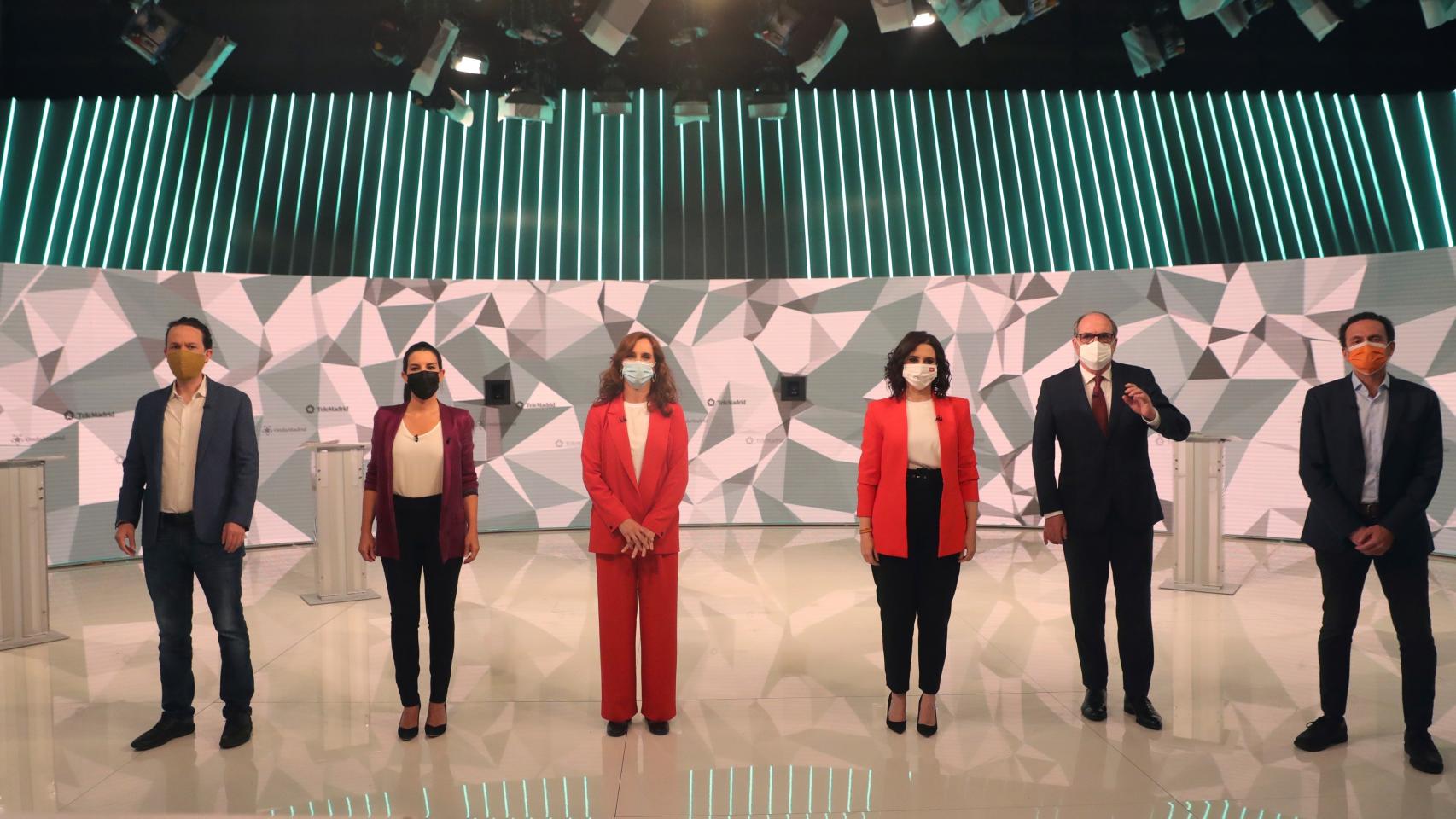 Iglesias, Monasterio, García, Díaz Ayuso, Gabilondo y Bal, juntos antes del debate electoral.