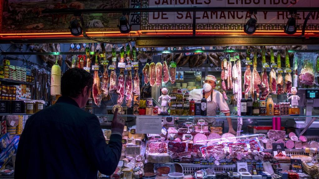Una charcutería tradicional madrileña.