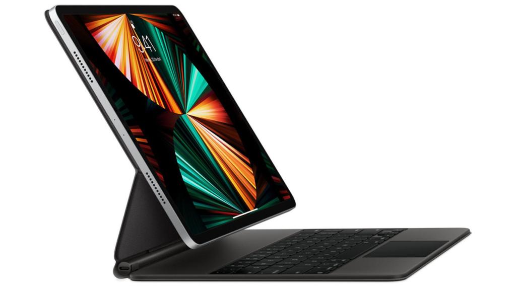 El nuevo iPad Pro de 12,9 pulgadas con el nuevo Magic Keyboard
