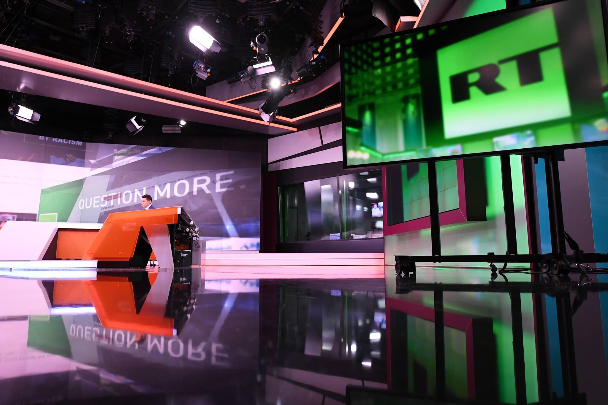 Plató de informativos de RT. Fuente: RT Facebook