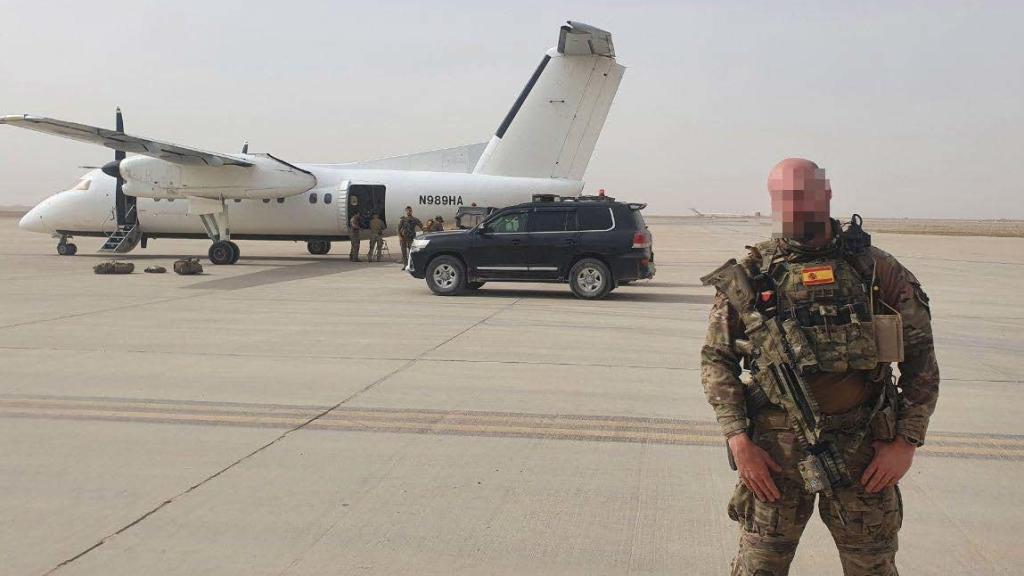 Lou, GOE del Tercio Ampurdán IV en el aeropuerto de Kandahar.