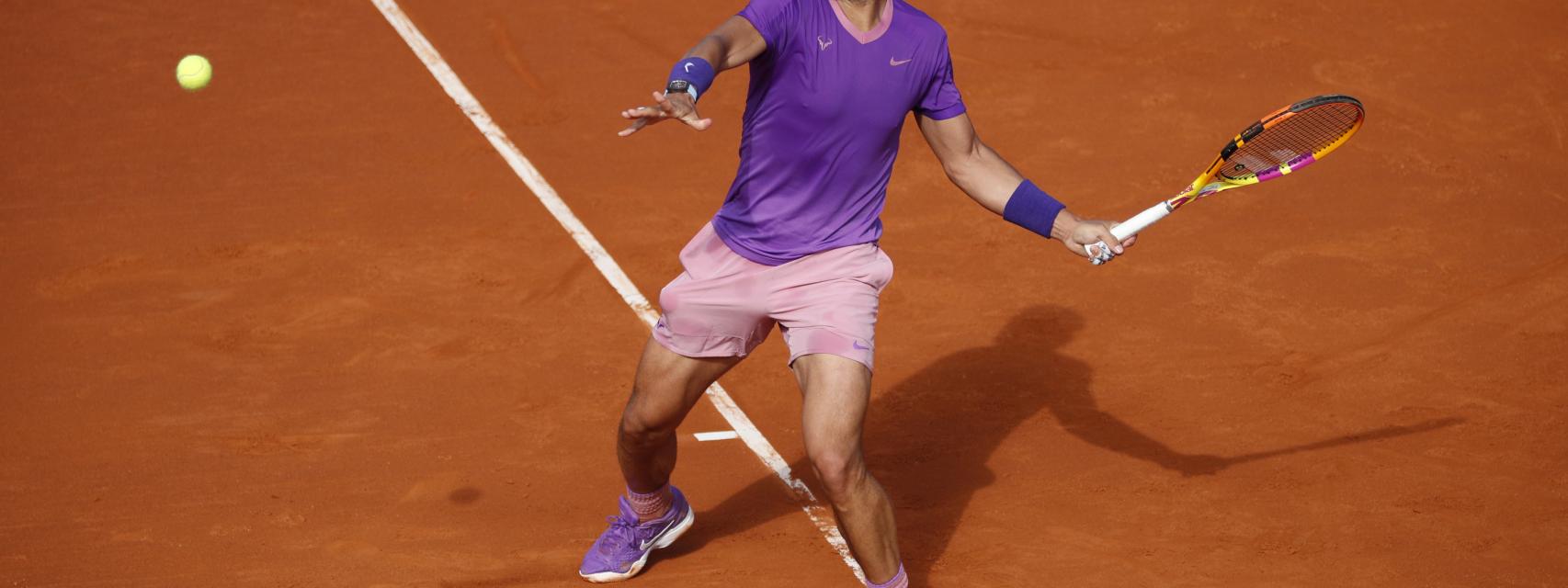 Nadal se mete en pista para dominar con su derecha