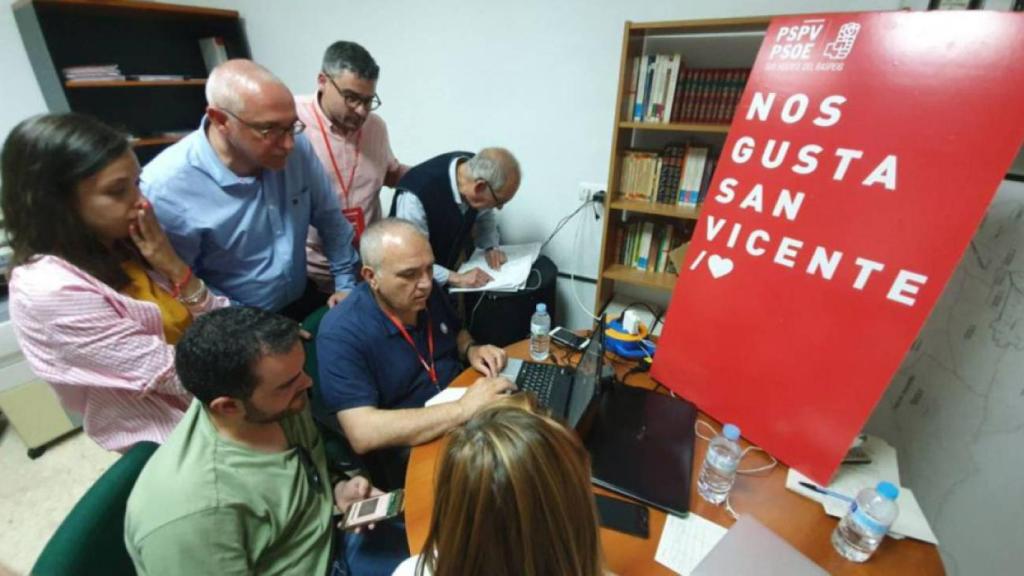 Miembros de la Ejecutiva del PSOE de San Vicente en 2019.