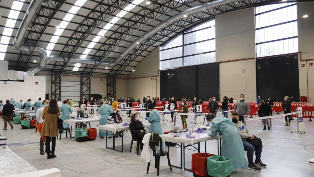 Dispositivo de cribado masivo en el Instituto Ferial de Vigo, en Vigo.
