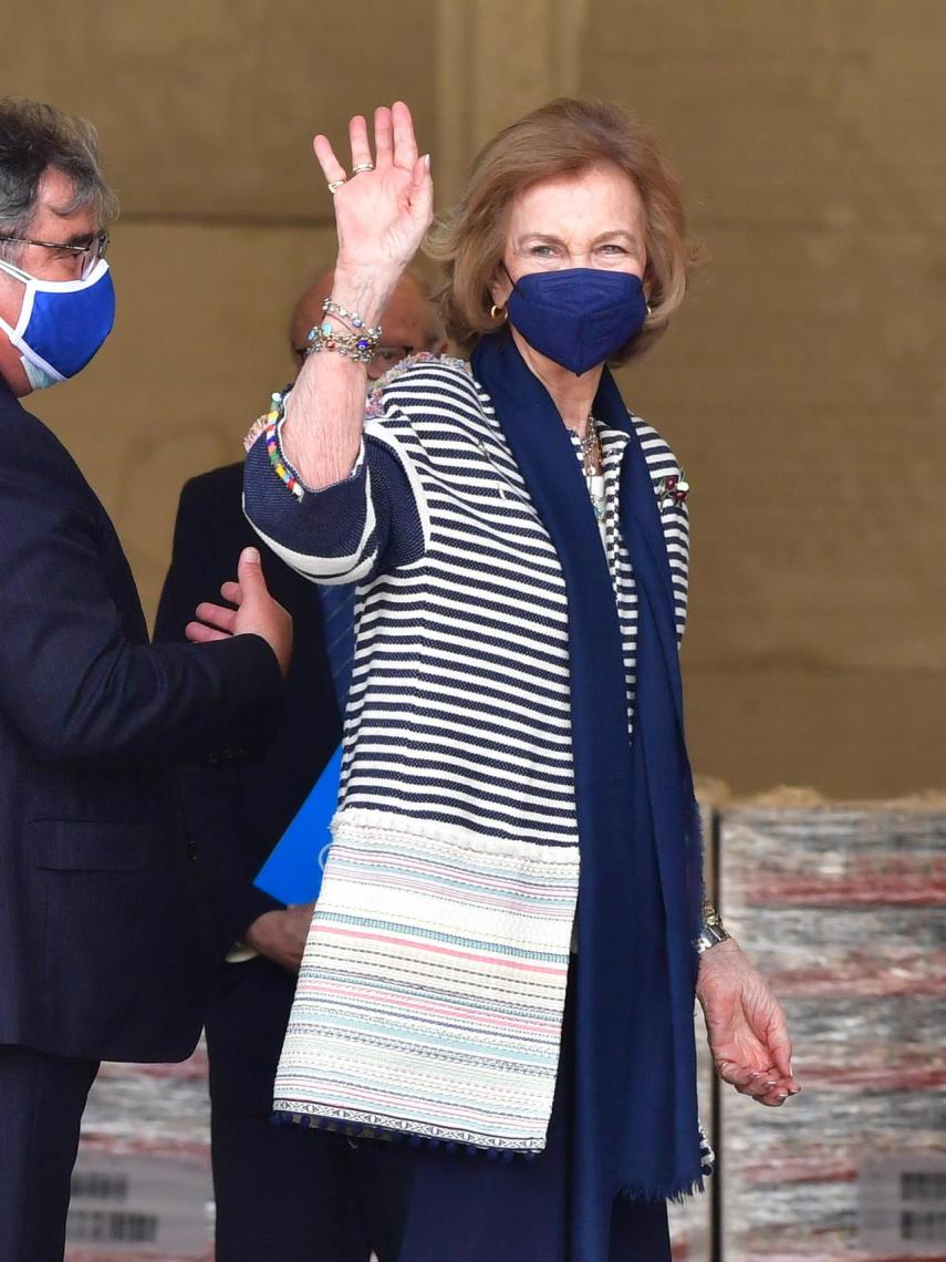 La monarca emérita ha retomado su agenda tras recibir las dos dosis de la vacuna.