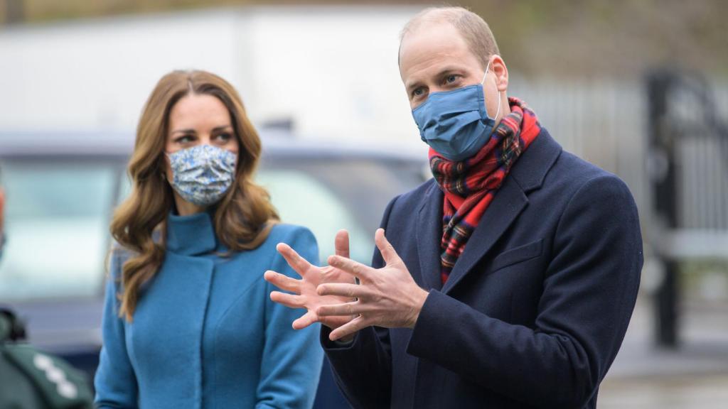 Kate Middleton y el príncipe Guillermo, en un acto Newbridge.