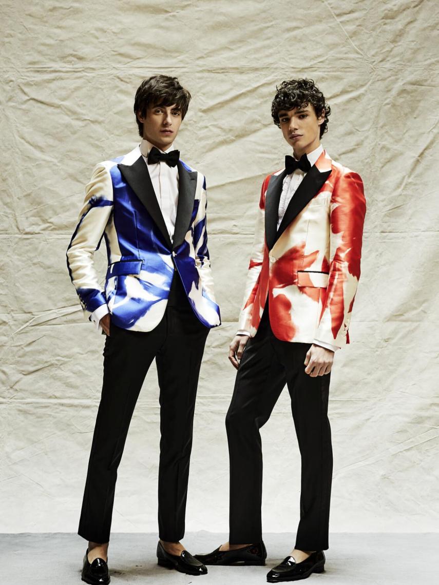 Avellaneda ha sido la firma encargada de inaugurar la pasarela digital con la colección 'La nuit éclairée'.