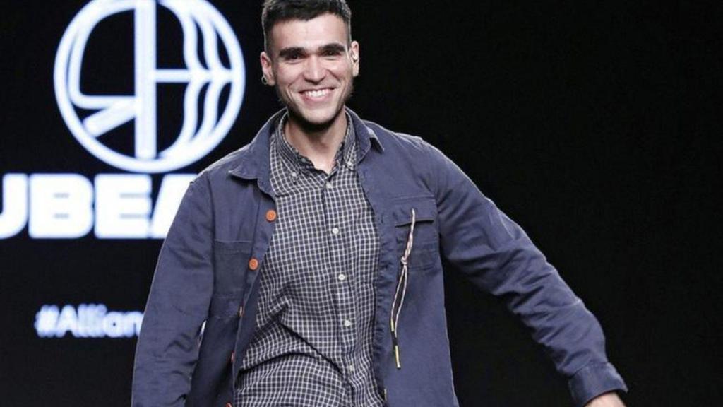 Gabriel Nogueiras tras presentar su colección 'Fat Man' en la Mercedes Fashion Week.