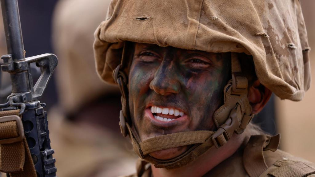 Abigail Ragland, de 20 años, recluta del Depósito de Reclutamiento del Cuerpo de Marines de EE. UU.