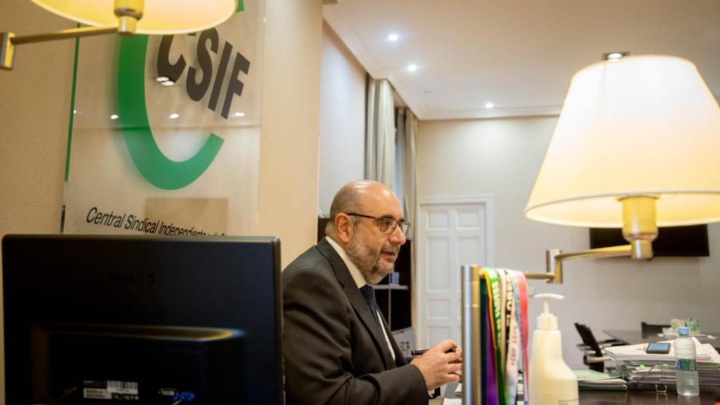 Miguel Borra, en su despacho. (Esteban Palazuelos)