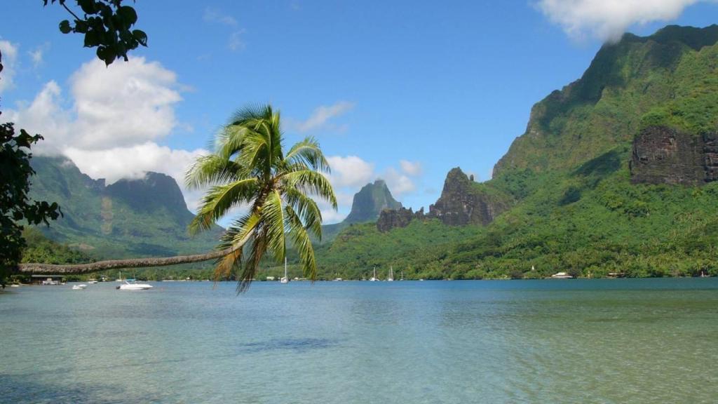 Bahía de Cook, situada en Moorea (Polinesia Francesa).