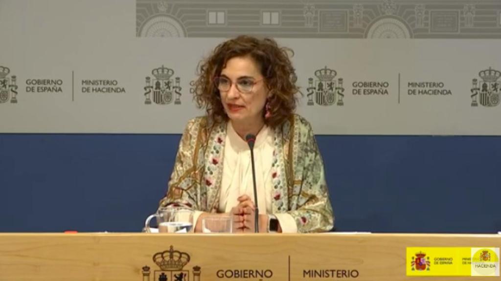 María Jesús Montero, en rueda de prensa.
