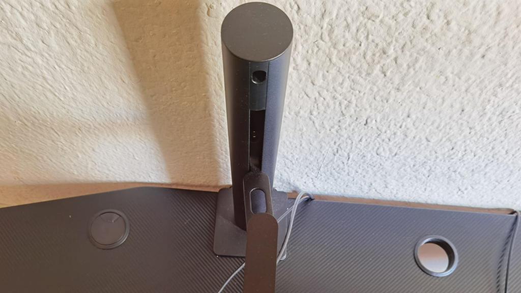 El proceso de montaje de los LG Ergo es muy sencillo