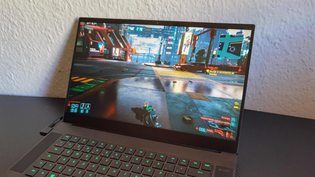 Cyberpunk 2077 en el Razer Blade 15