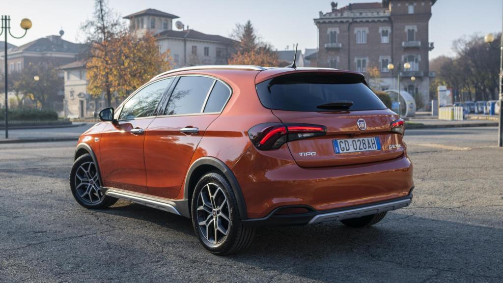 Ahora incorpora más tecnología, más elementos de seguridad y una versión Cross.