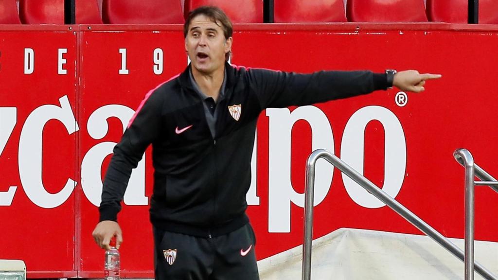 Julen Lopetegui, en la banda del Sánchez Pizjuán