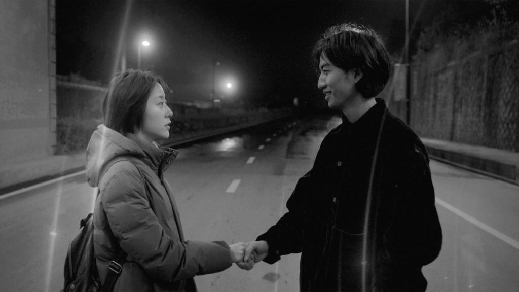 Fotograma de The Cloud in Her Room, de Zheng Lu Xinyuan.